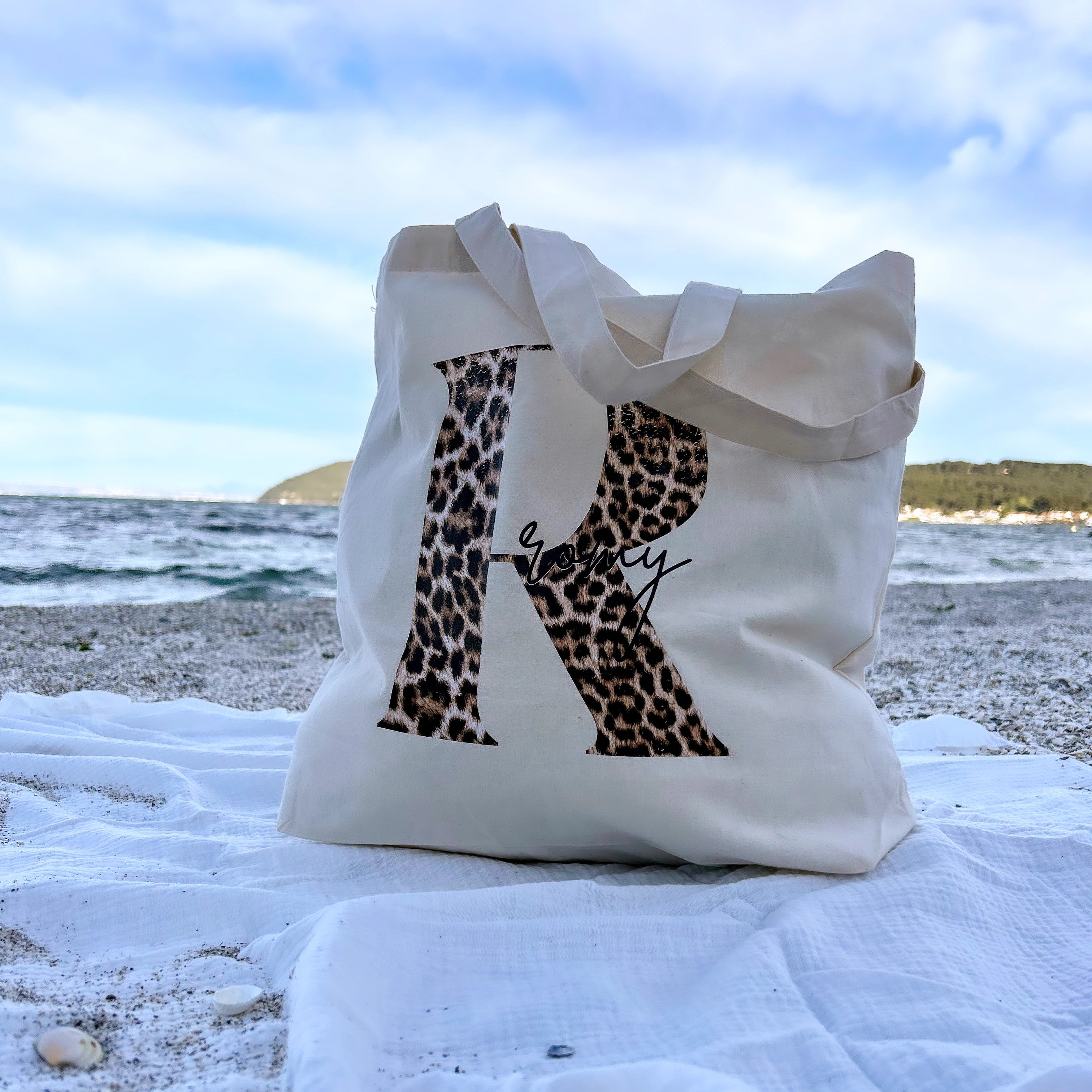 Cabas de plage Initale Léopard